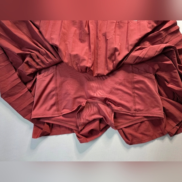 EUC ALO Yoga Grand Slam Tennis Skirt Mars Clay - Picture 6 of 6